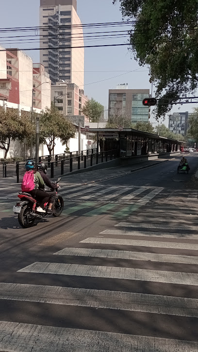 Pabellon Nuevo Leon en Cuauhtémoc